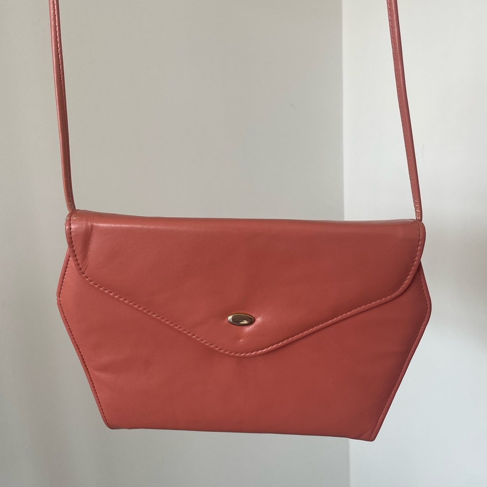 vintage vegan leather purse